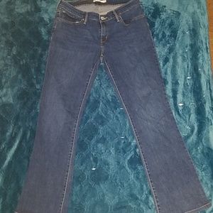 Like new 815 curvy bootcut Levi strech jeans